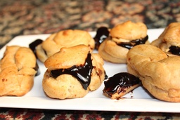 Chocolate Eclairs & Cookies Skillet